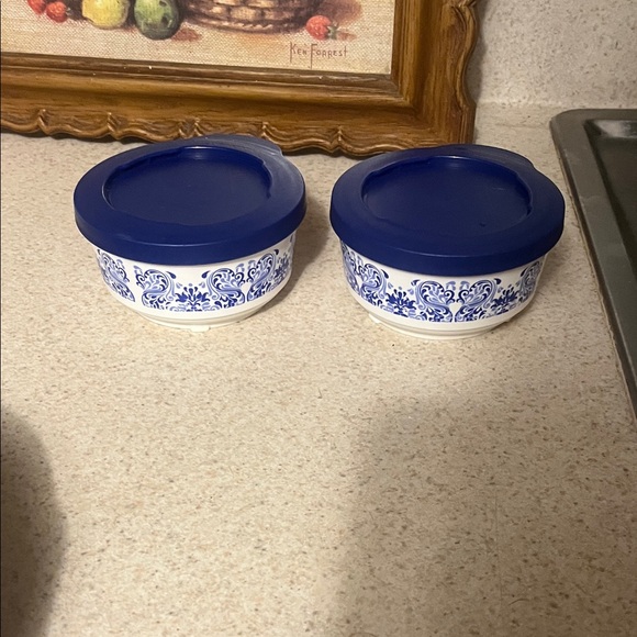 Tupperware | Kitchen | Tupperware Blue And White Food Storage ...